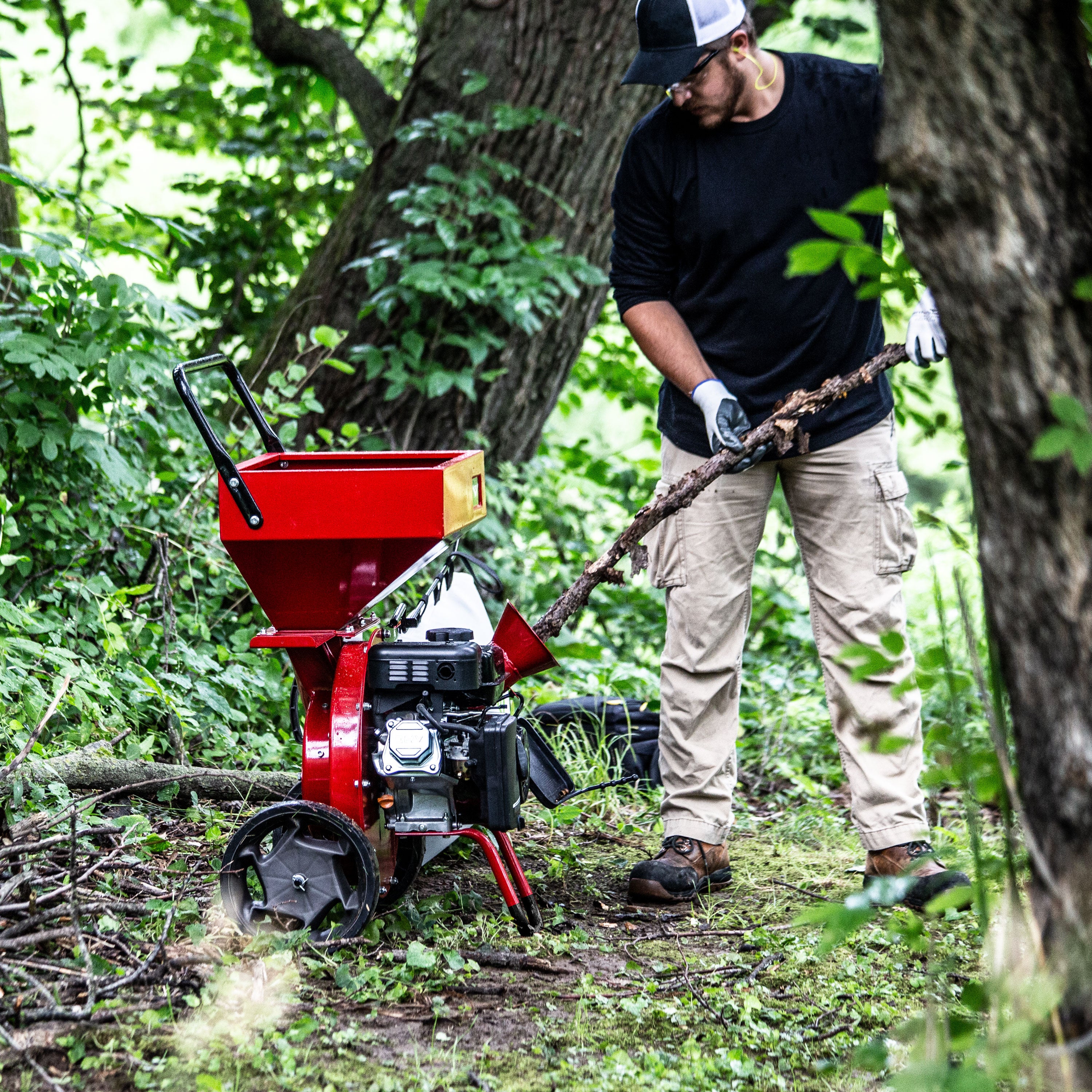 K32™ 212cc Chipper Shredder (33968) - Image 3